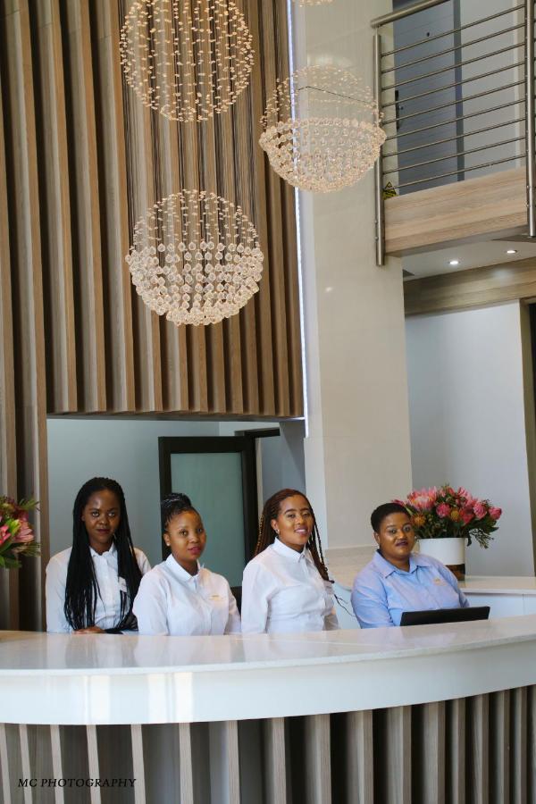 King'S Palace Hotel Rustenburg Exterior photo