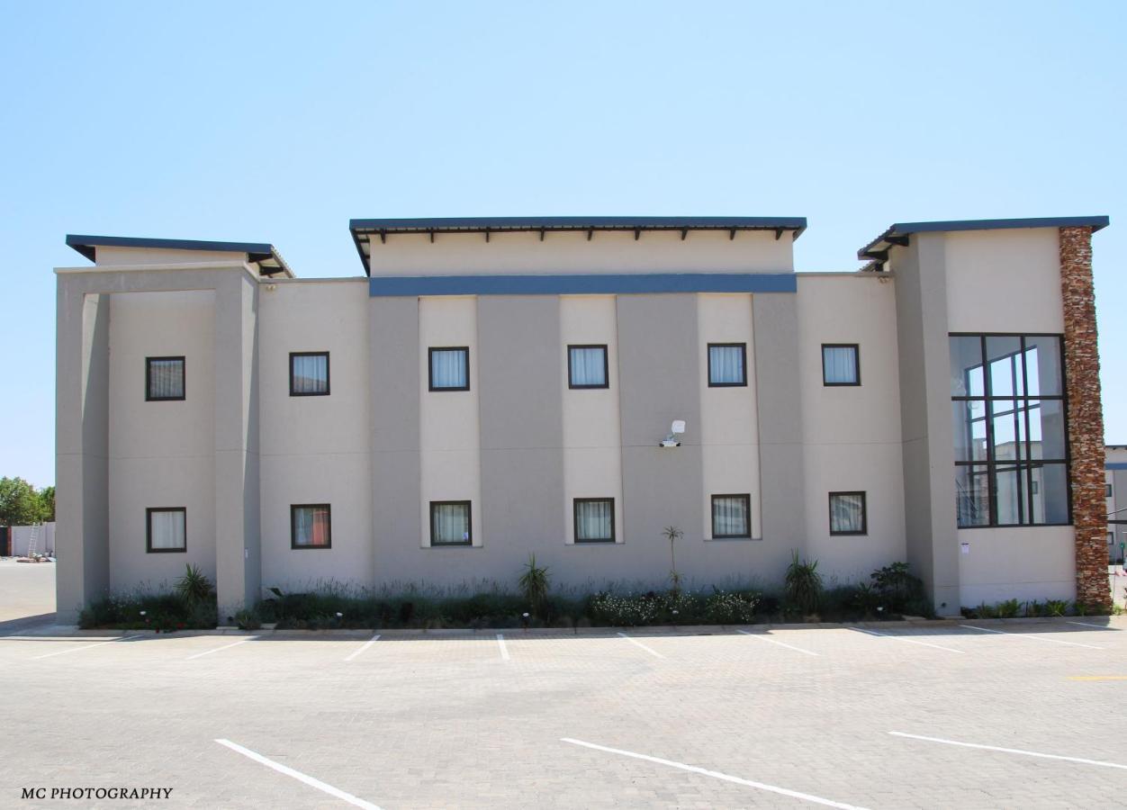 King'S Palace Hotel Rustenburg Exterior photo
