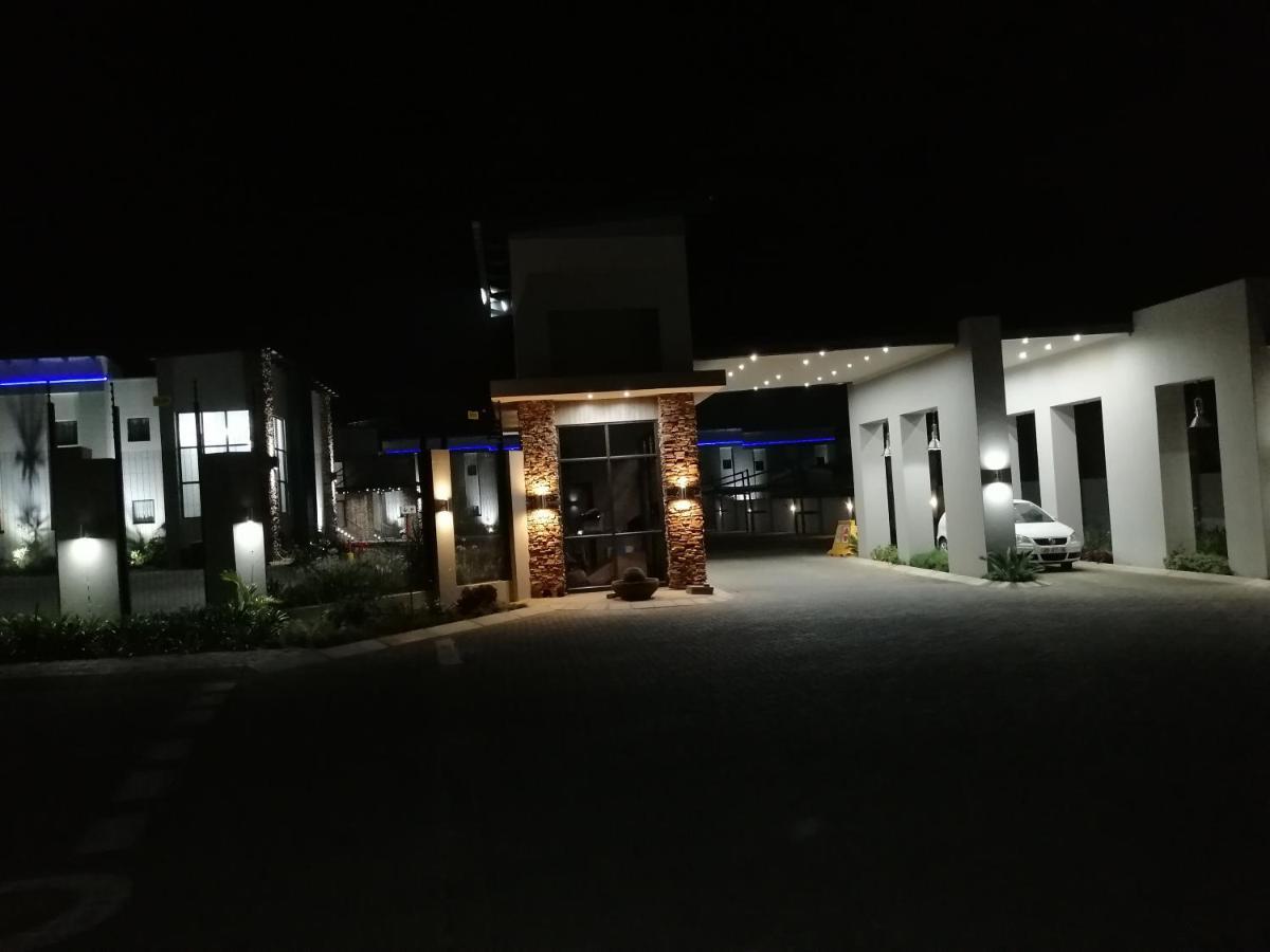 King'S Palace Hotel Rustenburg Exterior photo